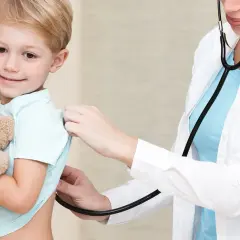 Ile po antybiotyku można szczepić dziecko? Ważne informacje dla rodziców