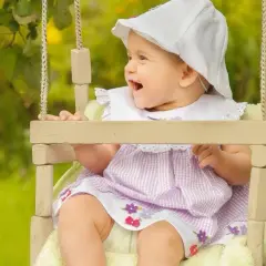 Jaka huśtawka dla rocznego dziecka zapewni bezpieczeństwo i komfort?