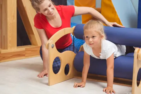 Indywidualny program terapii integracji sensorycznej dla dzieci - jak go stworzyć?