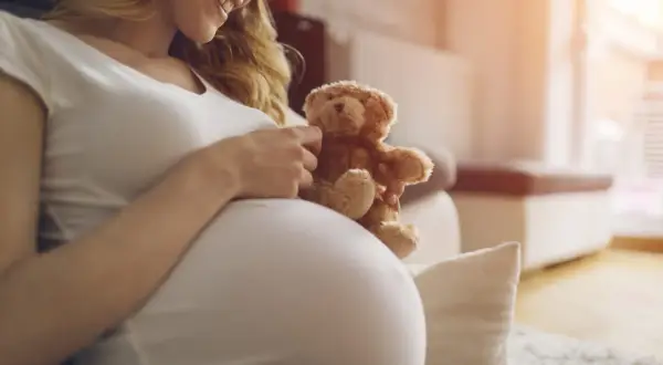 Kiedy bije serce dziecka? Odkryj kluczowe etapy rozwoju płodu