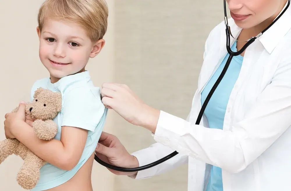 Ile po antybiotyku można szczepić dziecko? Ważne informacje dla rodziców
