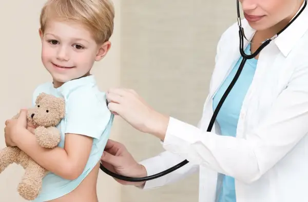 Ile po antybiotyku można szczepić dziecko? Ważne informacje dla rodziców